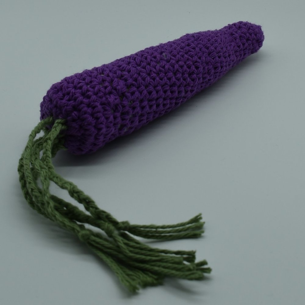 Hand Crafted Carrot catnip crochet cat toy - Picture 5 of 5